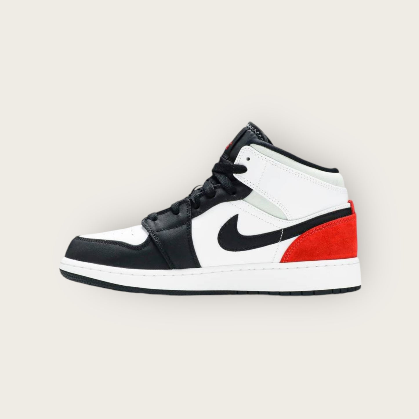 Air Jordan 1 Mid SE GS